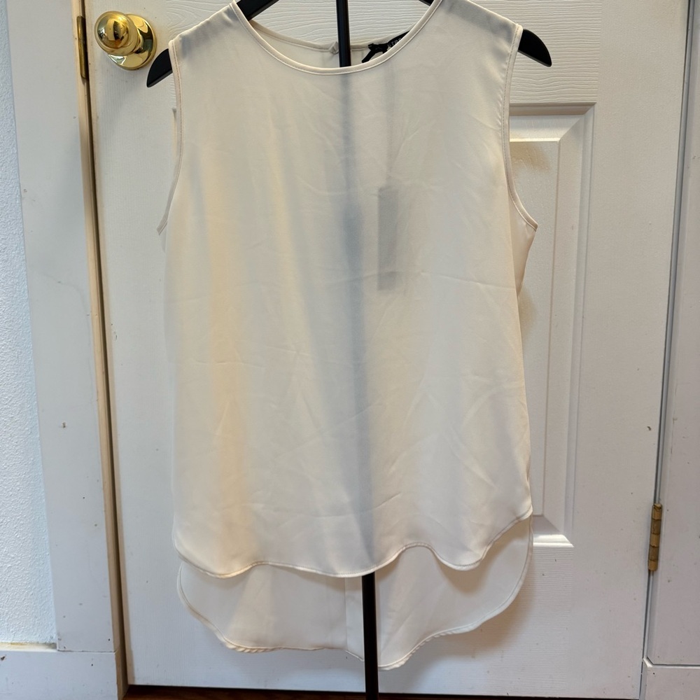 Elegant Cream Sleeveless‎ Top